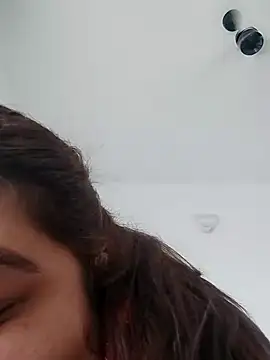 Snapshot of Srishtijain51 chatting on 02-05-25, 09:15 Srishtijain51 online show from 02-05-25, 09:15