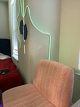 EatSweetMolly online show from 02-23-25, 12:37