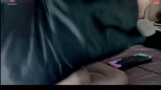 Sweetiegirl00 online show from 04-17-26, 06:55