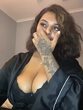 layla amin online show from 05-31-26, 06:09