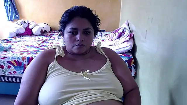 Snapshot of yulieth_bbw chatting on 10-16-25, 07:11 yulieth bbw online show from 10-16-25, 07:11