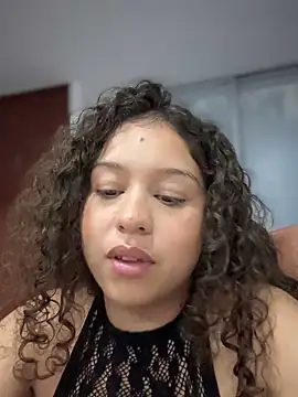 Snapshot of Shara_dreams chatting on 02-09-25, 03:53 Shara dreams online show from 02-09-25, 03:53