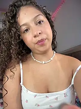 Snapshot of Shara_dreams chatting on 02-24-25, 11:30 Shara dreams online show from 02-24-25, 11:30
