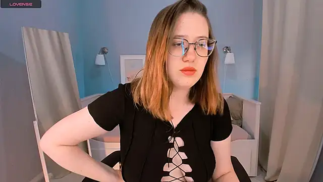 Charmy Gracy online show from 09-09-25, 10:57