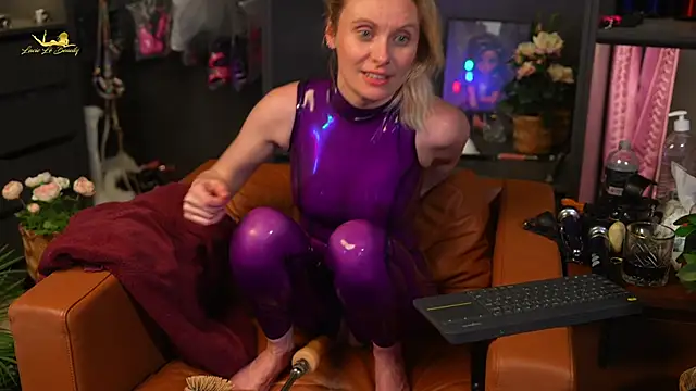 lacie le beauty online show from 02-10-25, 08:53