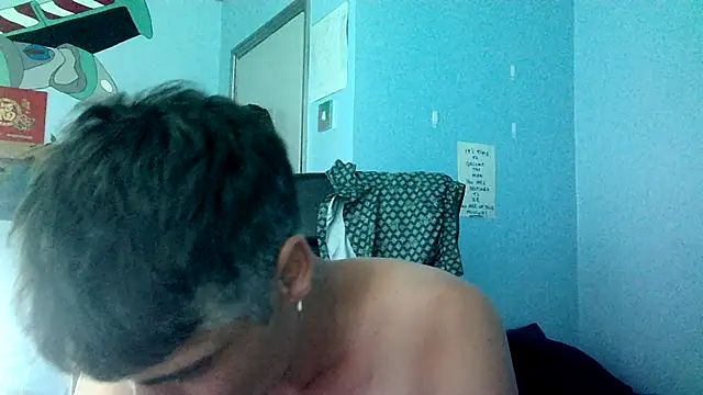 Snapshot of houseofbrats chatting on 06-29-26, 12:05 houseofbrats online show from 06-29-26, 12:05