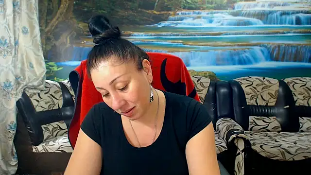 Snapshot of MoistMady chatting on 04-13-26, 02:54 MoistMady online show from 04-13-26, 02:54