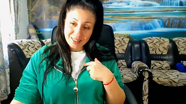 MoistMady online show from 03-07-25, 10:46