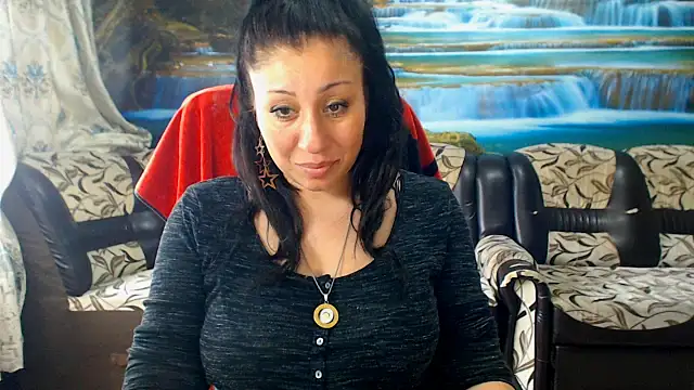 Snapshot of MoistMady chatting on 05-21-26, 06:44 MoistMady online show from 05-21-26, 06:44