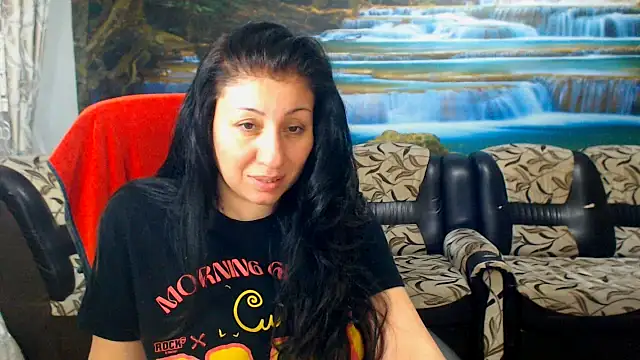Snapshot of MoistMady chatting on 03-21-26, 11:30 MoistMady online show from 03-21-26, 11:30