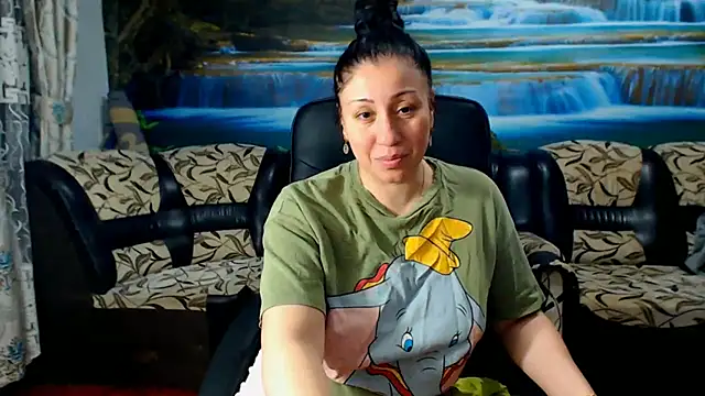 MoistMady online show from 03-01-25, 09:26