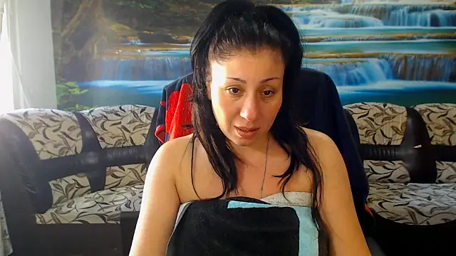 Snapshot of MoistMady chatting on 03-09-26, 01:36 MoistMady online show from 03-09-26, 01:36