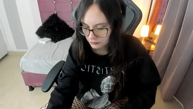 Wanda sg online show from 11-12-25, 06:45