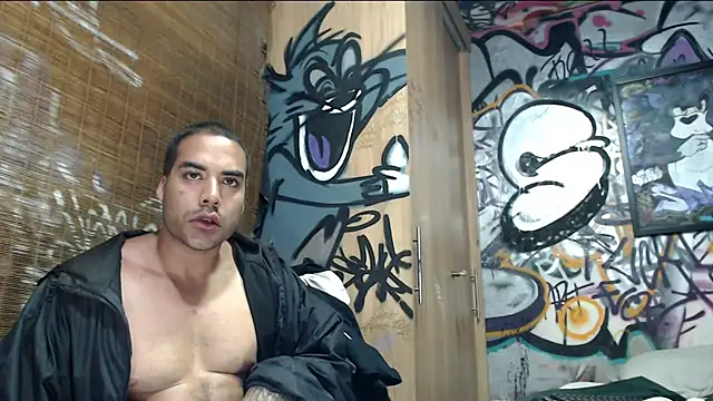 Snapshot of Justin_Frank chatting on 06-05-26, 11:32 Justin Frank online show from 06-05-26, 11:32