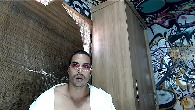 Justin Frank online show from 09-29-25, 04:34