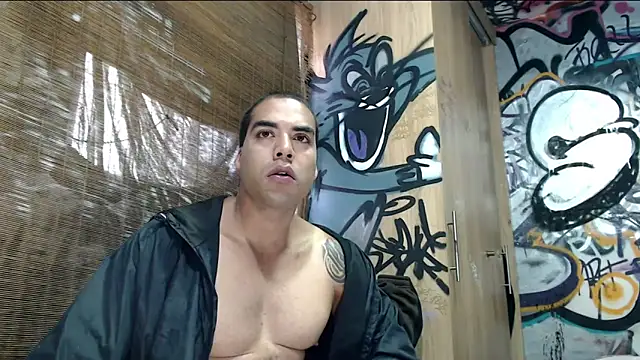 Snapshot of Justin_Frank chatting on 04-19-26, 02:18 Justin Frank online show from 04-19-26, 02:18