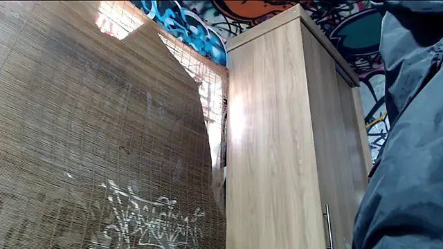 Justin Frank online show from 10-14-25, 04:40