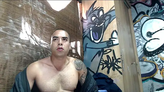 Snapshot of Justin_Frank chatting on 06-11-26, 10:18 Justin Frank online show from 06-11-26, 10:18
