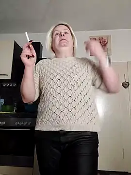 Snapshot of GeileEstelle chatting on 02-09-26, 07:17 GeileEstelle online show from 02-09-26, 07:17