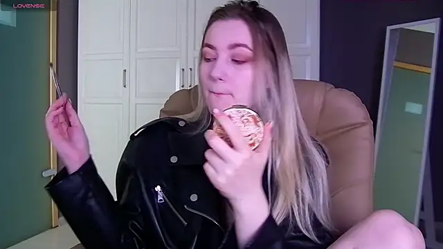 elinanortas online show from 09-16-25, 01:17