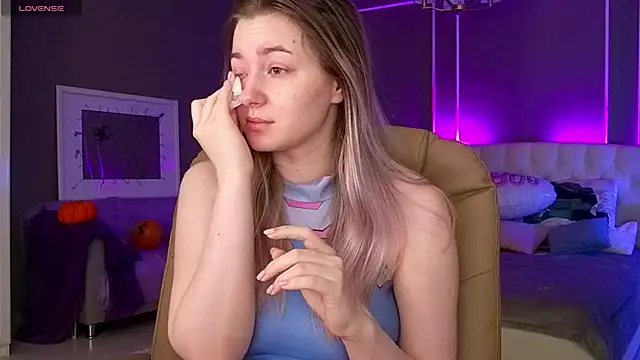 elinanortas online show from 11-03-25, 01:33