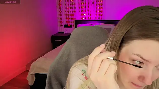 elinanortas online show from 03-25-26, 06:02