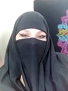 evelyn  salah online show from 10-22-25, 11:03