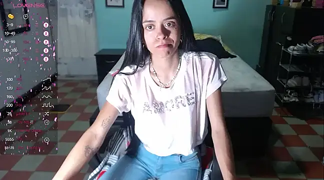 Mia sexy18  online show from 01-16-25, 02:51