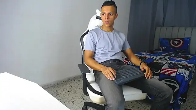 DavidAngell7 online show from 02-01-25, 01:23