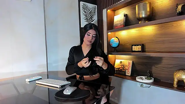 Snapshot of Scarleett_22 chatting on 05-17-26, 12:16 Scarleett 22 online show from 05-17-26, 12:16