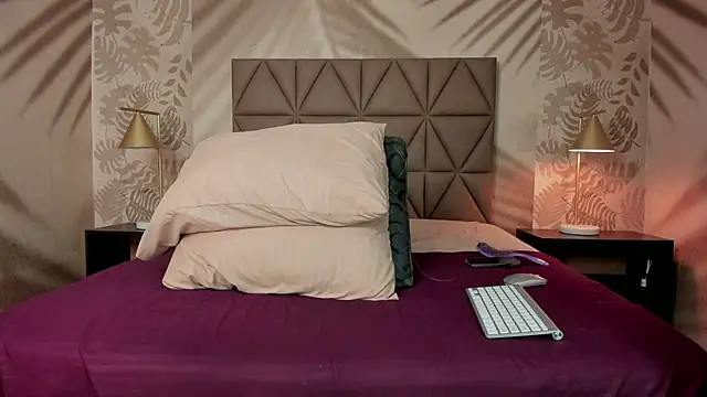 Scarleett 22 online show from 02-11-26, 07:58