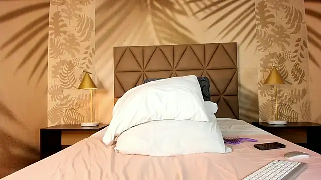 Snapshot of Scarleett_22 chatting on 05-16-26, 07:57 Scarleett 22 online show from 05-16-26, 07:57