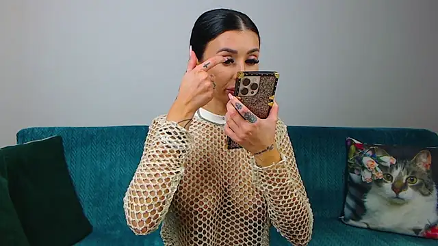 SaraDaisy online show from 11-27-25, 06:41