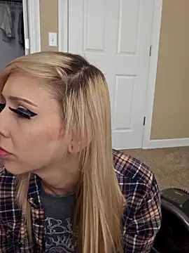 AmethystFoxx online show from 02-07-26, 07:22