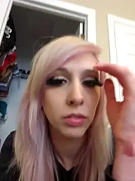 AmethystFoxx online show from 09-22-25, 07:09