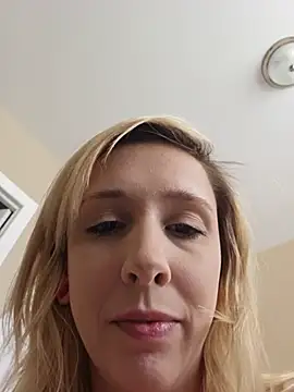 AmethystFoxx online show from 07-03-26, 07:42