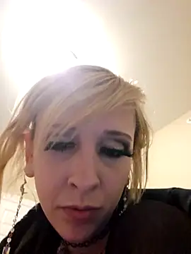 AmethystFoxx online show from 03-30-26, 05:31