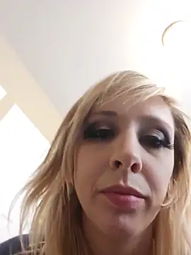 AmethystFoxx online show from 06-21-26, 05:19