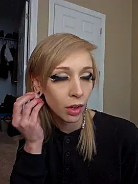 AmethystFoxx online show from 02-20-26, 07:27