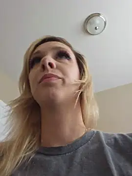 AmethystFoxx online show from 07-11-26, 03:12