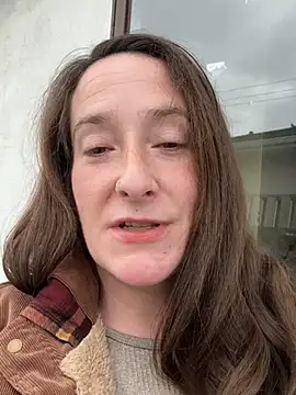 Mini And The Bear online show from 04-13-26, 05:28