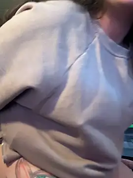 Mini And The Bear online show from 03-23-26, 05:46