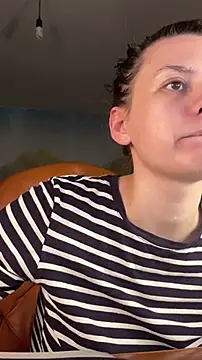 Snapshot of NinaVI chatting on 12-29-24, 05:54 NinaVI online show from 12-29-24, 05:54