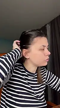 Snapshot of NinaVI chatting on 02-02-25, 05:58 NinaVI online show from 02-02-25, 05:58