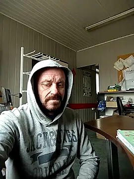 Snapshot of wilkalfa chatting on 03-10-26, 09:35 wilkalfa online show from 03-10-26, 09:35