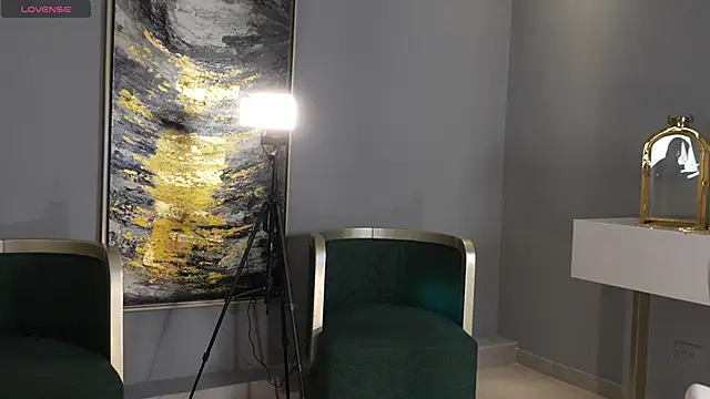 Snapshot of NaomiSainz chatting on 02-24-26, 01:34 NaomiSainz online show from 02-24-26, 01:34