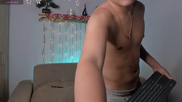 tomdrew69 online show from 04-24-26, 02:13