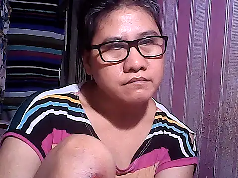 sweetsosie18 online show from 11-28-25, 06:46