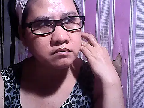 Snapshot of sweetsosie18 chatting on 10-11-25, 07:20 sweetsosie18 online show from 10-11-25, 07:20
