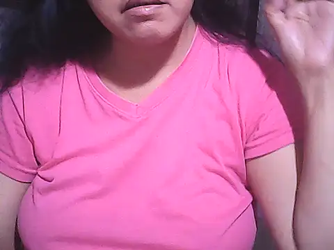 sweetsosie18 online show from 11-18-25, 03:43